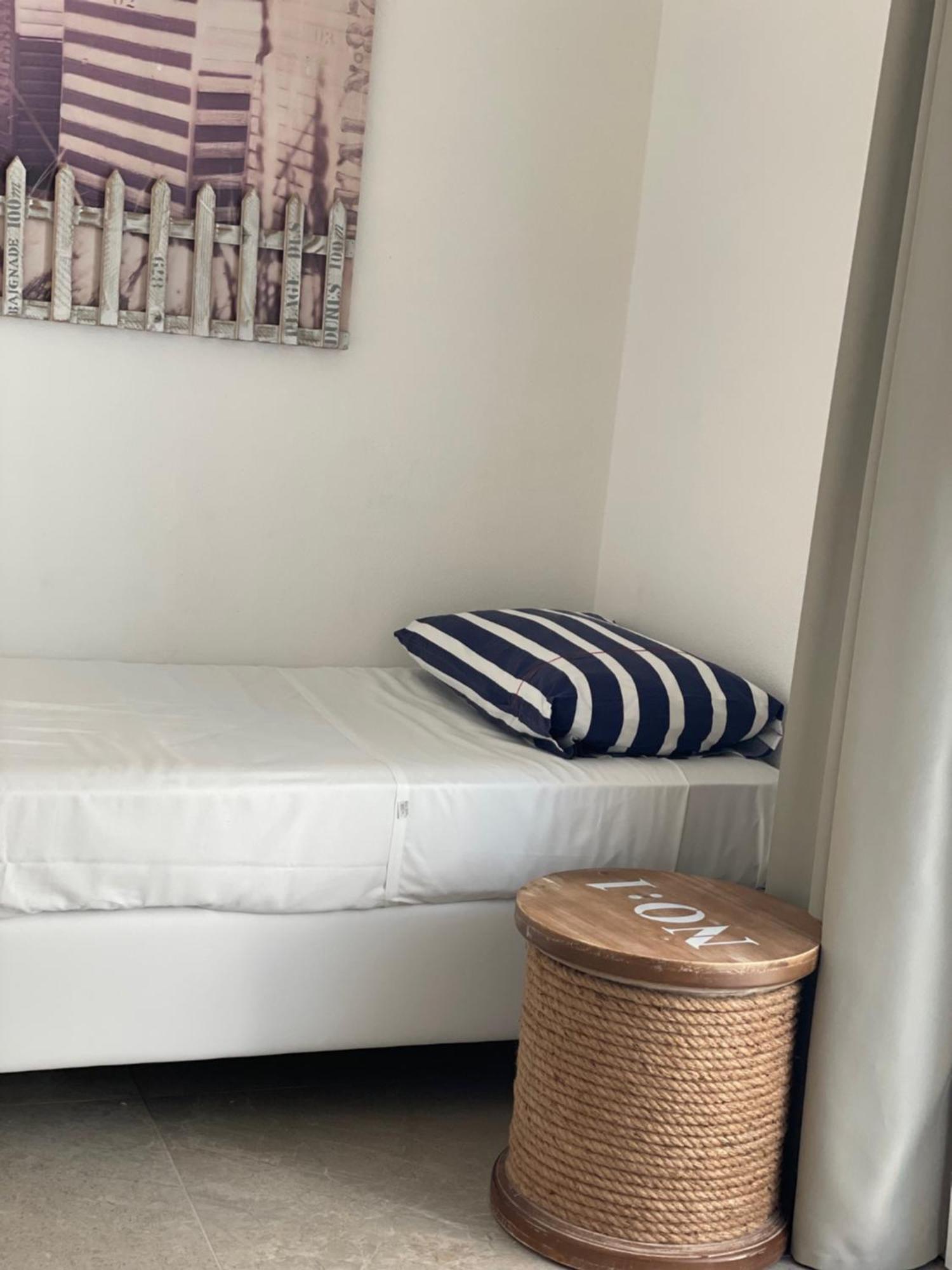 Villa Le Agavi Luxory Beach Surfhouse Bellaria-Igea Marina Habitación foto